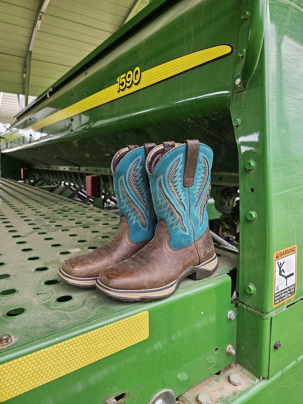 ARIAT Women's Anthem VentTEK Western Boot